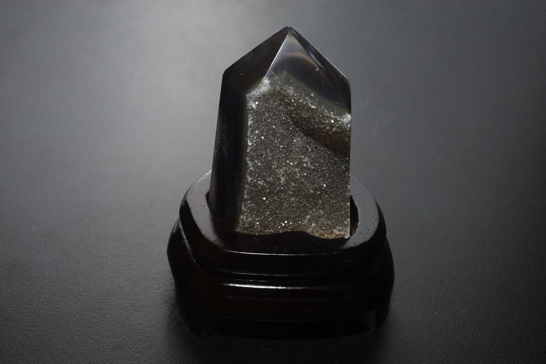 玛瑙聚宝盆晶洞 灵修 招财 破煞 防小人 - 摆饰 - 宝石 