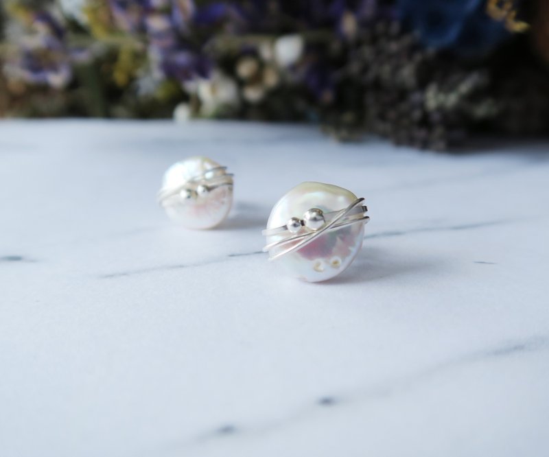 925纯银 月-珍珠圆珠 耳针耳环 一对 - 耳环/耳夹 - 其他金属 蓝色