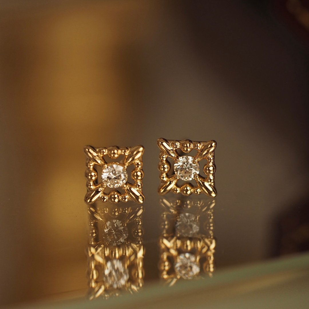 18K金璀璨夺目的钻石耳环18K Gold The Magnificent Diamond Earr - 耳环/耳夹 - 贵金属 