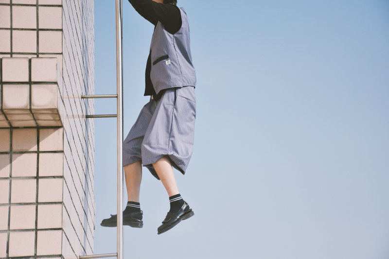 关于探险与远方/直条纹背心西装短裤套装 - 中性裤装 - 棉．麻 蓝色