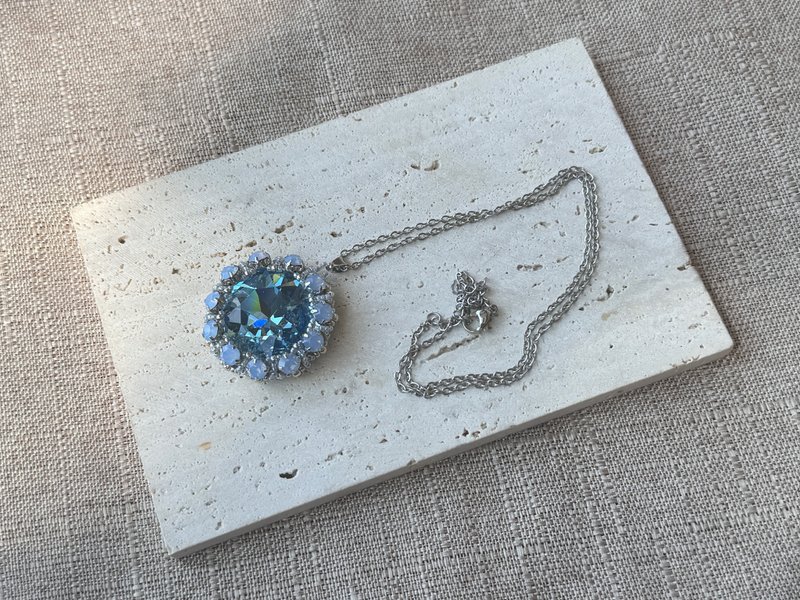 230527 Swarovski  串珠 颈链 - 项链 - 半宝石 蓝色