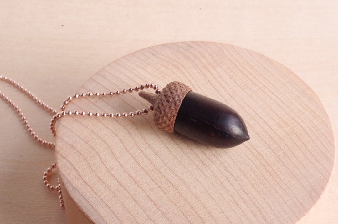Wood Carving Acorn Pendant  Rosewood & Walnut - 项链 - 木头 咖啡色