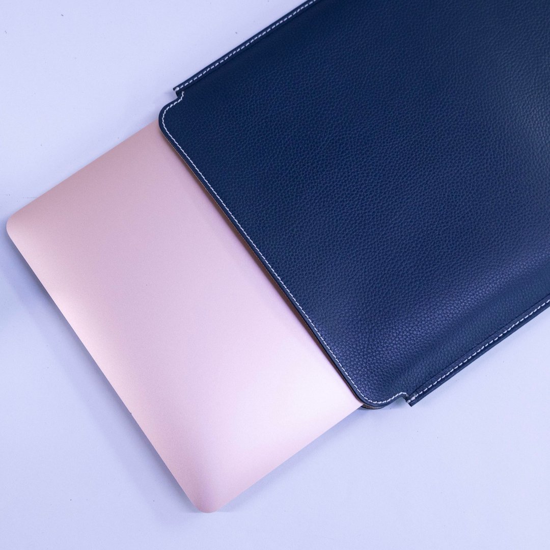 可个人化订制的 MacBook Air 15 寸皮革保护套 - 电脑包 - 真皮 蓝色
