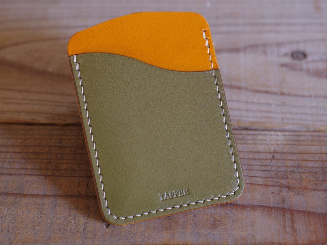 Hand-sewn leather card wallet Olive x Camel - 皮夹/钱包 - 真皮 绿色