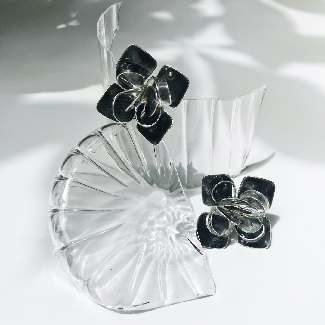 <猫眼系列-宇宙款>造型手工设计树脂耳环/耳钉款/earring - 耳环/耳夹 - 其他材质 黑色