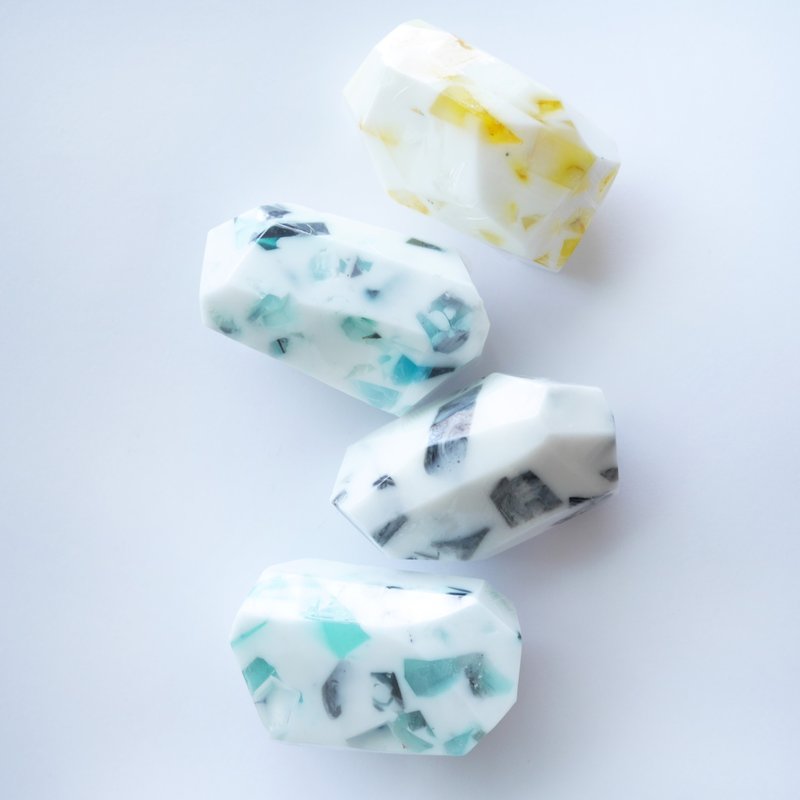 皂 | 抿石子 矿石香氛皂 no.017 - 肥皂/手工皂 - 其他材质 白色