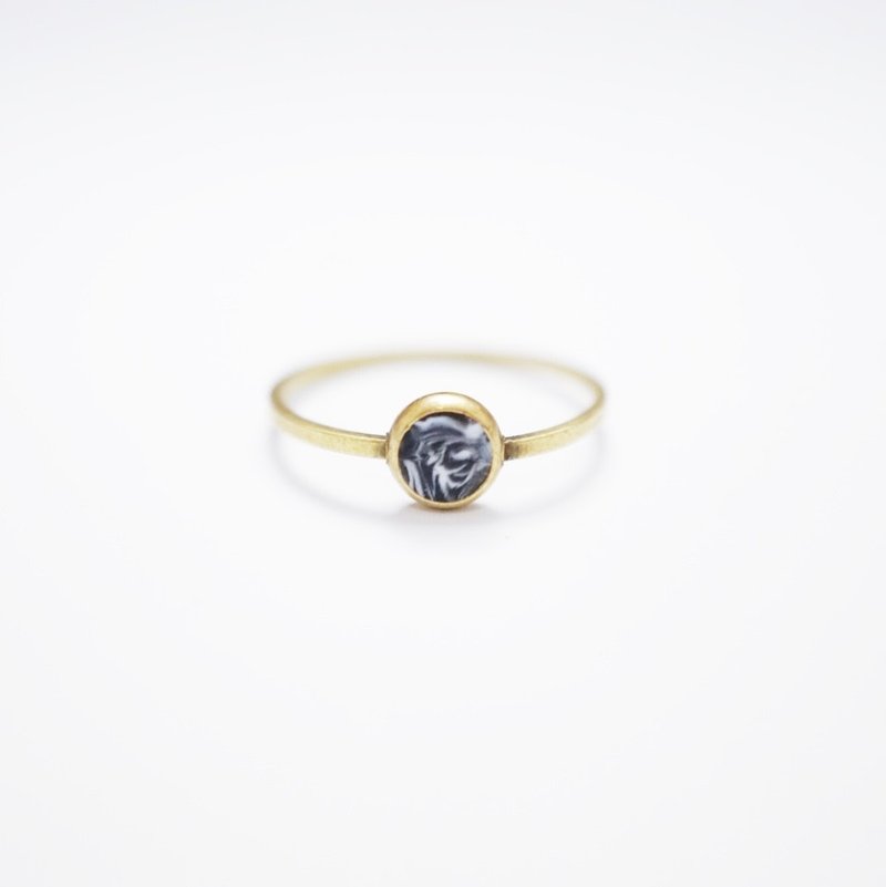 小不点黑色大理石纹云石纹软陶黄铜戒指 - 耳环/耳夹 - 其他金属 灰色