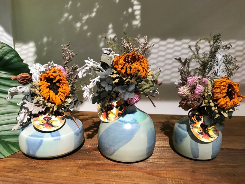 抹茶绿小花器/陶瓷/手拉胚/半雾面/礼品/办公室小物 - 花瓶/陶器 - 瓷 绿色