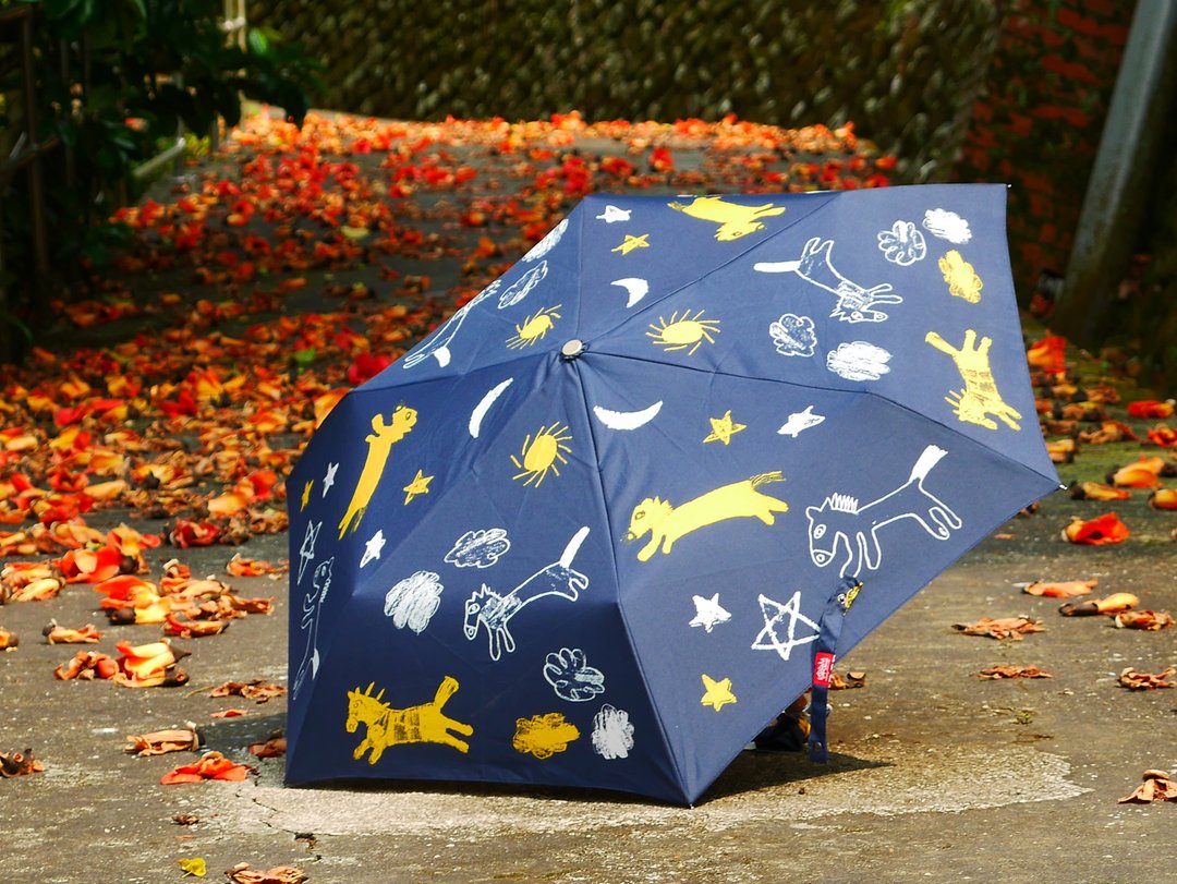 【 抗UV 旋转木马晴雨伞 】手开三折伞   三明治工X乐山教养院 - 其他 - 防水材质 多色