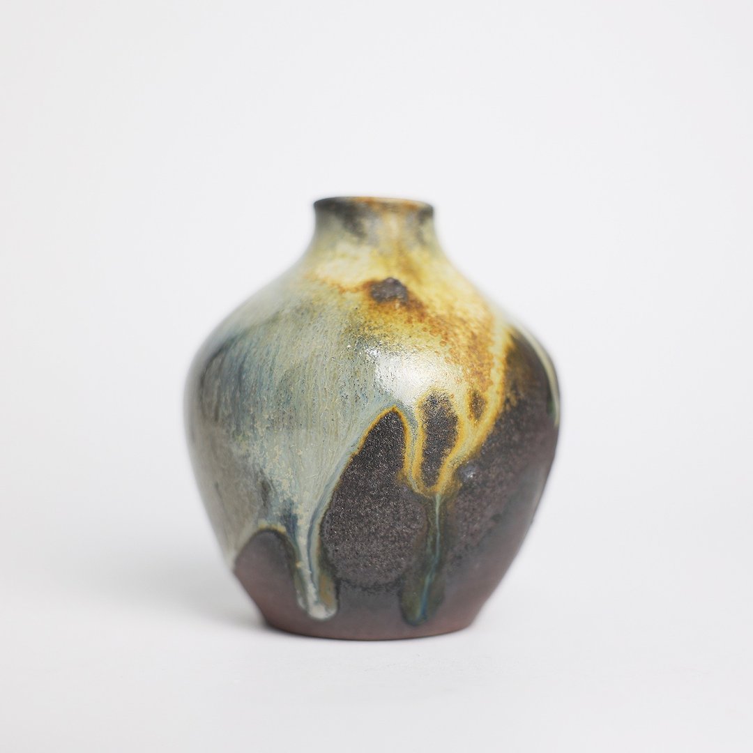 明芽窑 l 柴烧灰釉铁斑花器 搜藏品 陶器 陶艺品 小花器 T - 花瓶/陶器 - 陶 