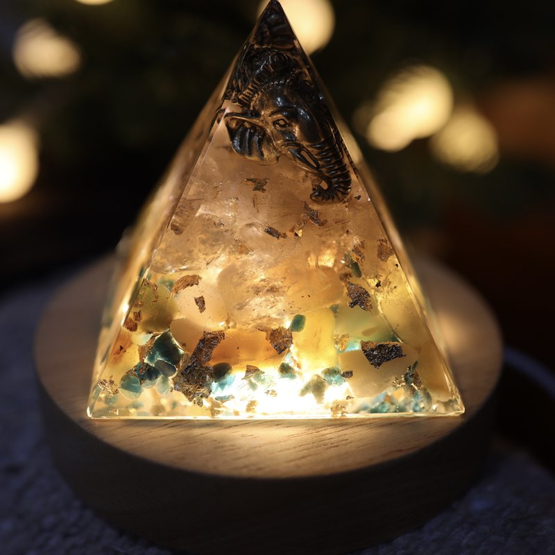 【毕业礼物】象神招财宝塔小夜灯大型奥刚金字塔水晶开运开业礼 - 灯具/灯饰 - 半宝石 金色