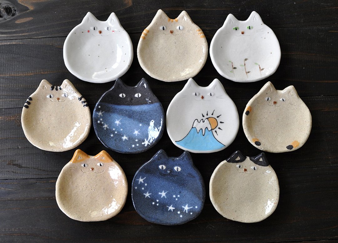 Set of 10 small plates of cats! - 浅碟/小碟子 - 陶 白色