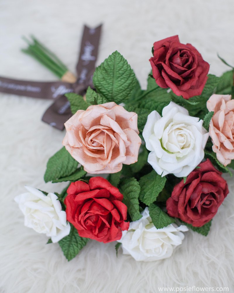 MIX GRANDI ROSE Bouquet Valentine's Gift | Paper Flower Bridal Bouquet - 木工/竹艺/纸艺 - 纸 多色