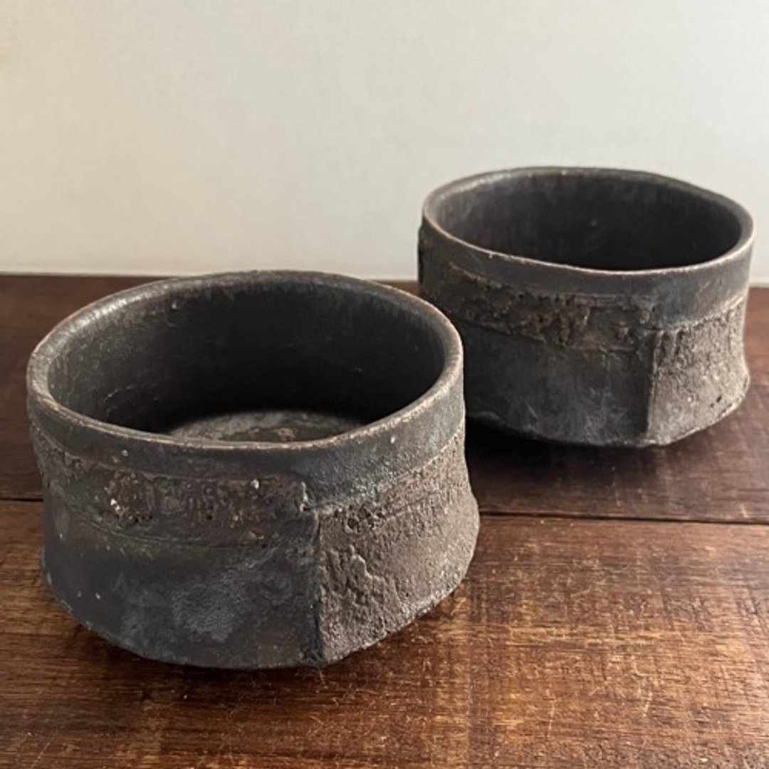 Pinkoi 代购 -  茶碗 黑釉黑泥彩纹“䌷带”木屐底（4尺寸12厘米深碗）No.3 - 碗 - 陶 