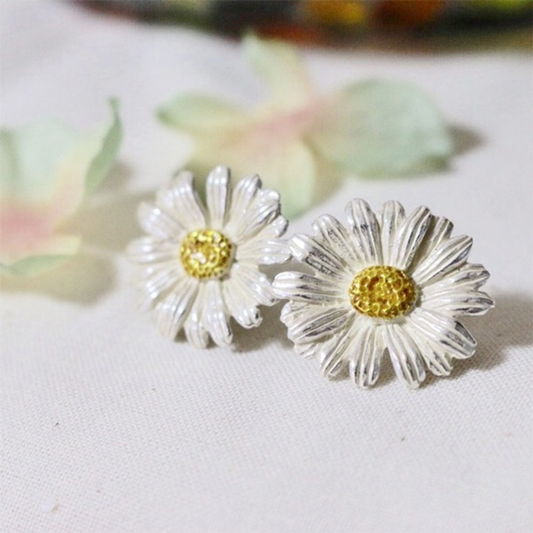 Marguerite Margaret / Earrings PA211SV - 耳环/耳夹 - 其他金属 黄色