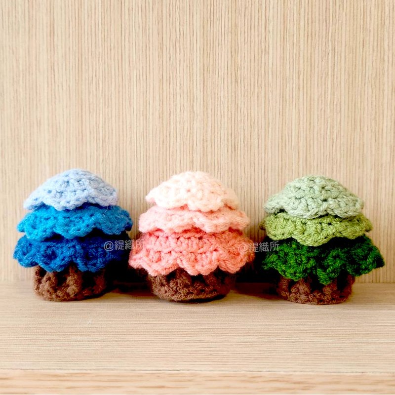 迷你蛋糕圣诞树钩针编织 手作成品 摆饰 - 摆饰 - 棉．麻 绿色