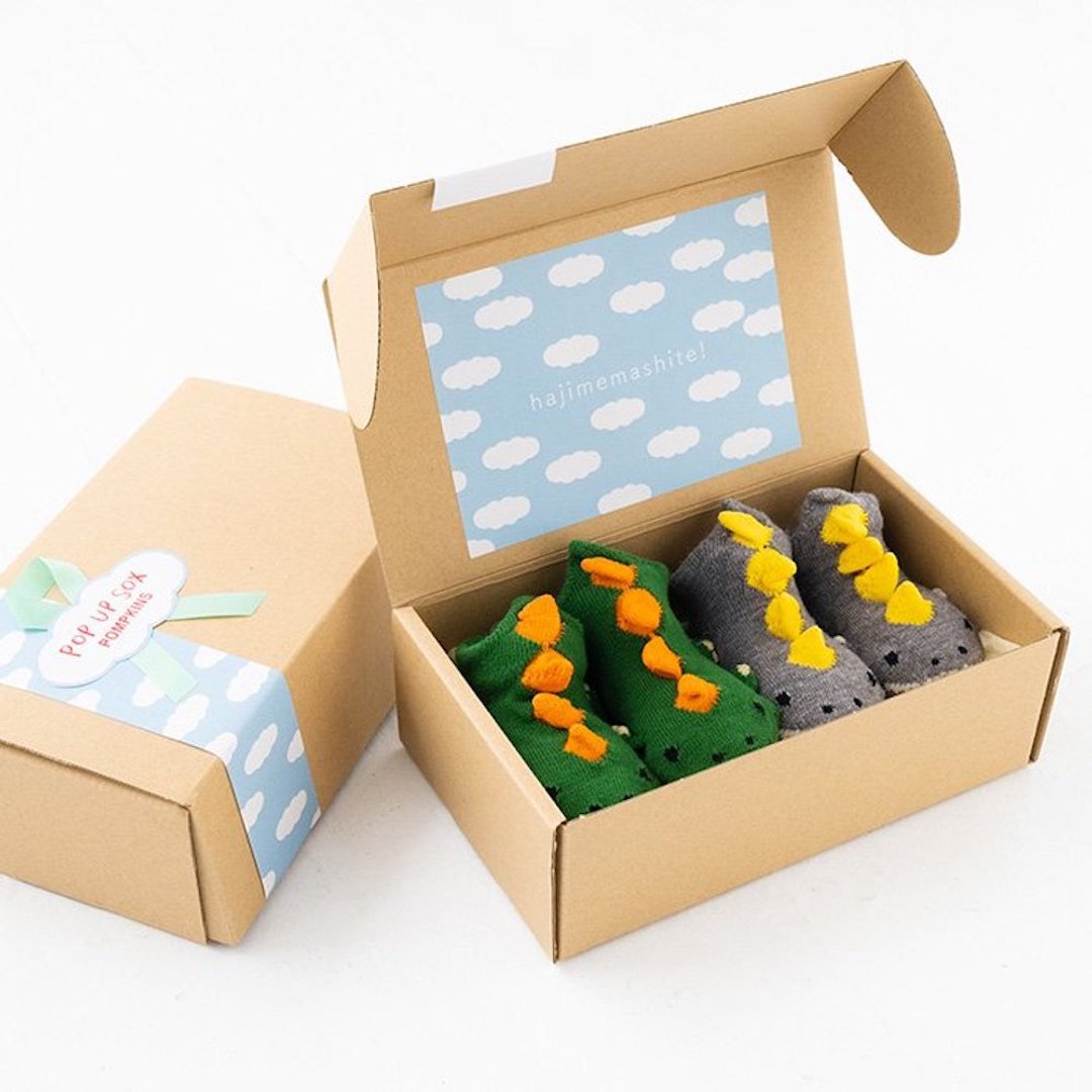 1512291P 2-Pair Set Gift Box POP UP SOX Dinosaur Dinosaur Made in Japan Green/Gray - 满月礼盒 - 棉 绿色