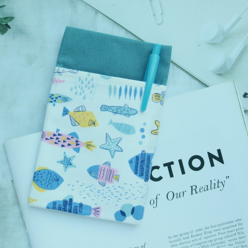 【海洋世界】口袋型笔袋 护理师笔袋 医师笔袋 老师笔袋 - 铅笔盒/笔袋 - 棉．麻 