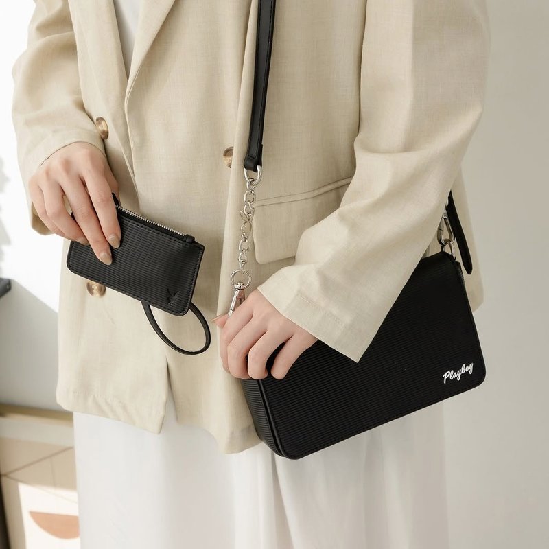 PLAYBOY - 侧背包 Simplicity系列 - 黑色 - 送可拆式零钱包 - 侧背包/斜挎包 - 其他材质 黑色
