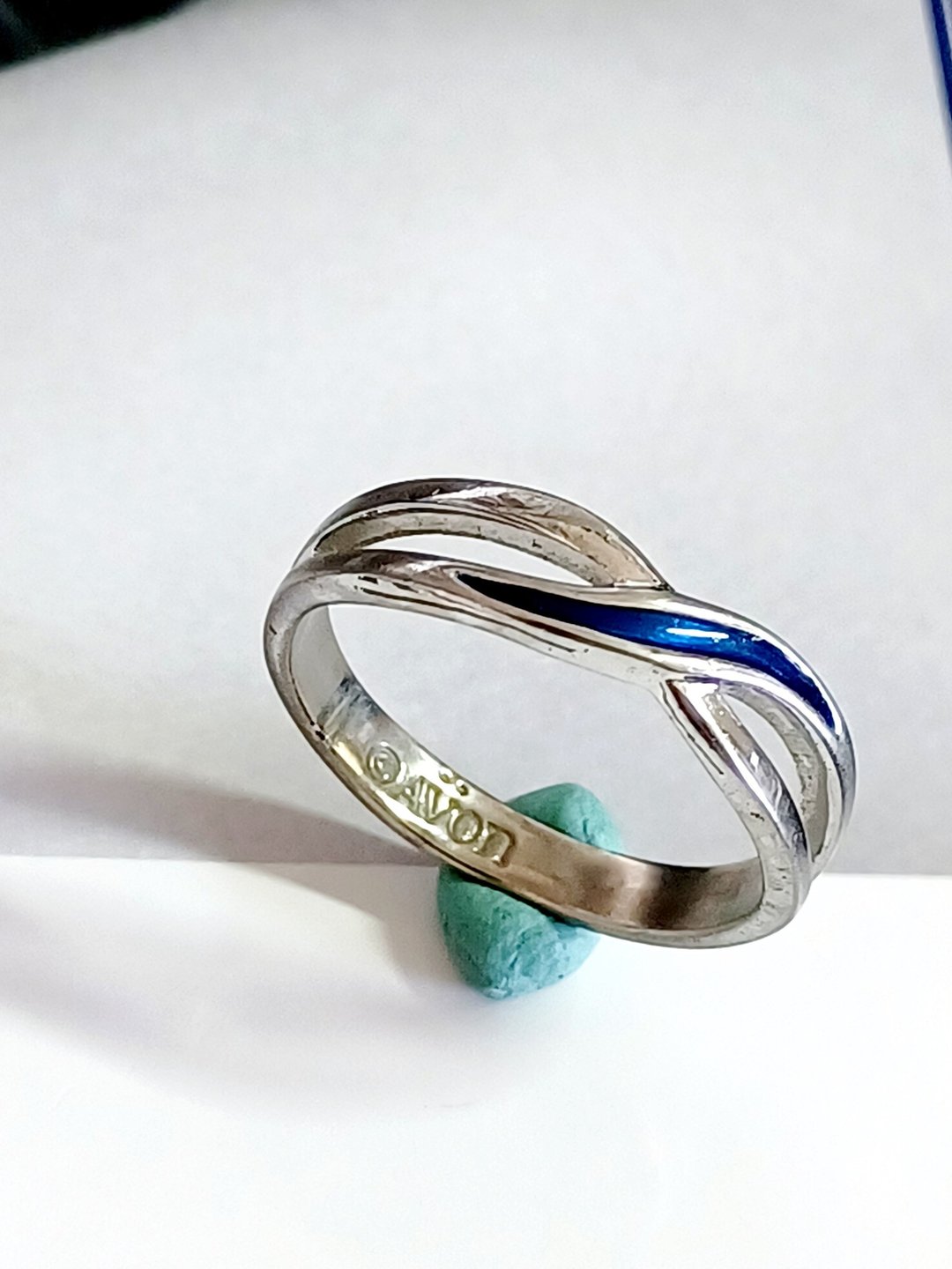 vintage jewelry AVON 典雅简约交错珐琅 戒指 - 戒指 - 其他金属 