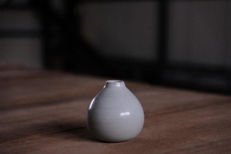 花器 | 银狐白釉 圆球 花瓶 陶 - 花瓶/陶器 - 陶 白色