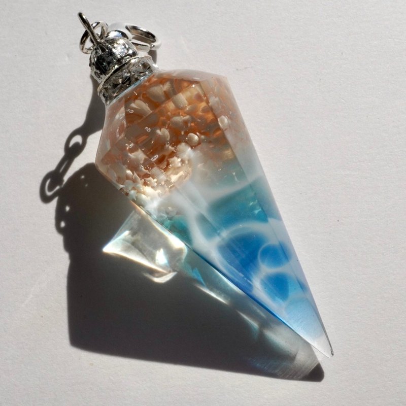 Blue Beach Pendulum M1 推荐串吊坠 - 项链 - 树脂 蓝色