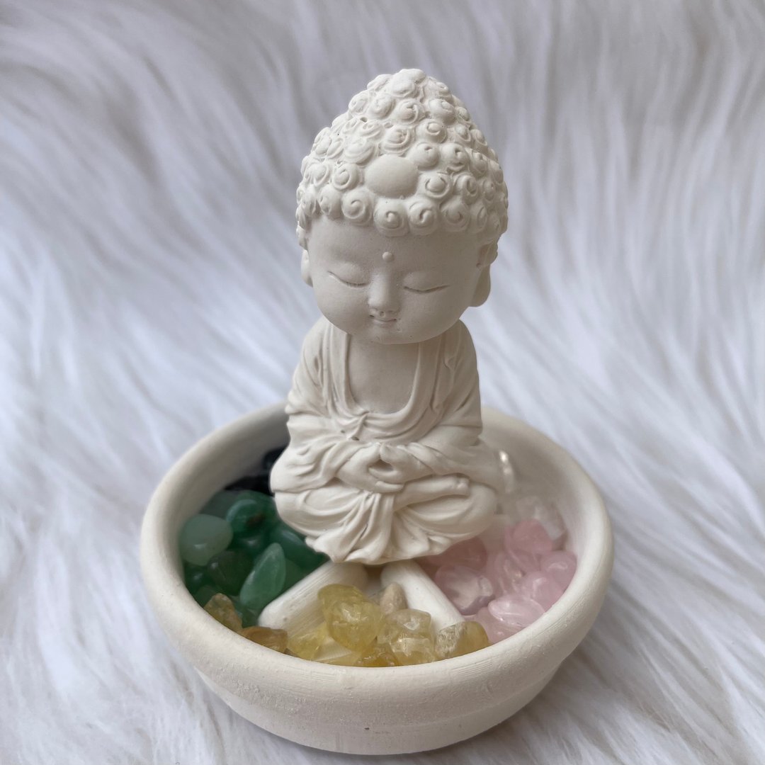 五行水晶矿石扩香 净念吉祥小佛之培德 - 小盘组含精油选项 - 玩偶/公仔 - 其他材质 白色