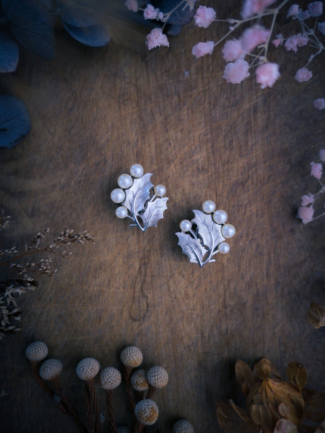Trifari 冬青珍珠银叶耳环—美国古董首饰 Vintage Jewelry - 耳环/耳夹 - 其他金属 银色
