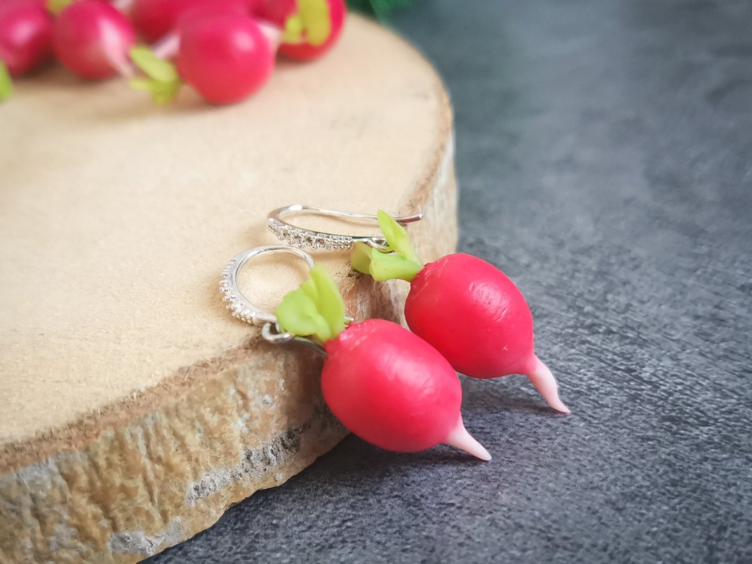 Radish earrings are cottagecore weird, funny, quirky, vegan, kidcore jewelry - 耳环/耳夹 - 粘土 粉红色