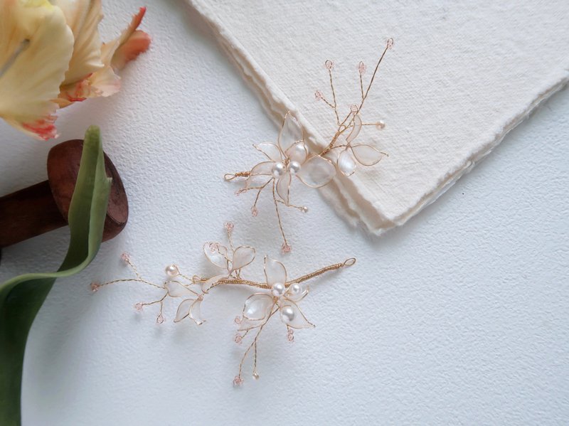 FLOWER - 两件组 手作水晶花 树脂饰品 礼物 闺蜜饰品 - 耳环/耳夹 - 树脂 透明