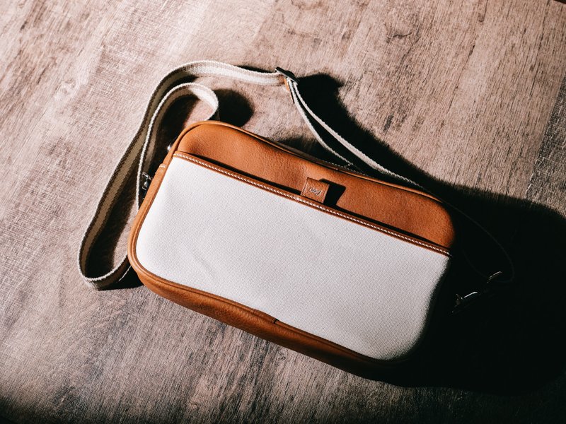 【定制化礼物】M.Box 手工缝制 经典相机包 侧背包 - 相机包/相机袋 - 真皮 橘色