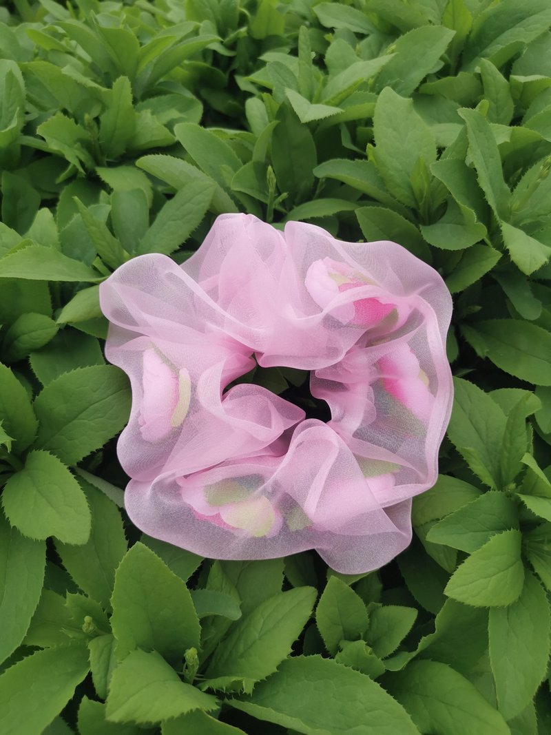 大号粉色欧根纱发圈，带有花朵 - 大型花卉弹性发圈 - 发饰 - 聚酯纤维 粉红色