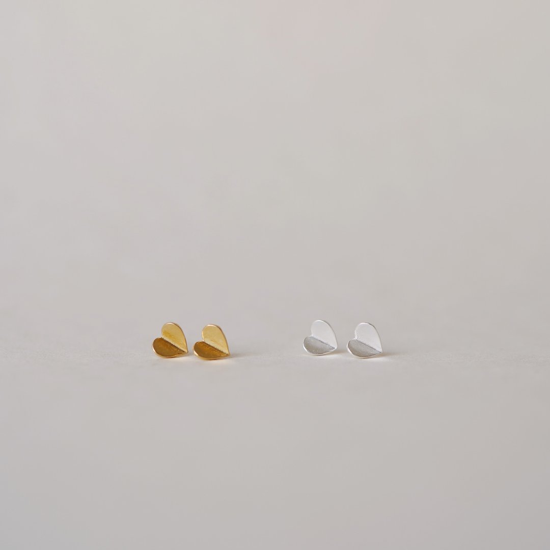 小巧爱心耳环 / 耳夹 - 耳环/耳夹 - 其他金属 金色