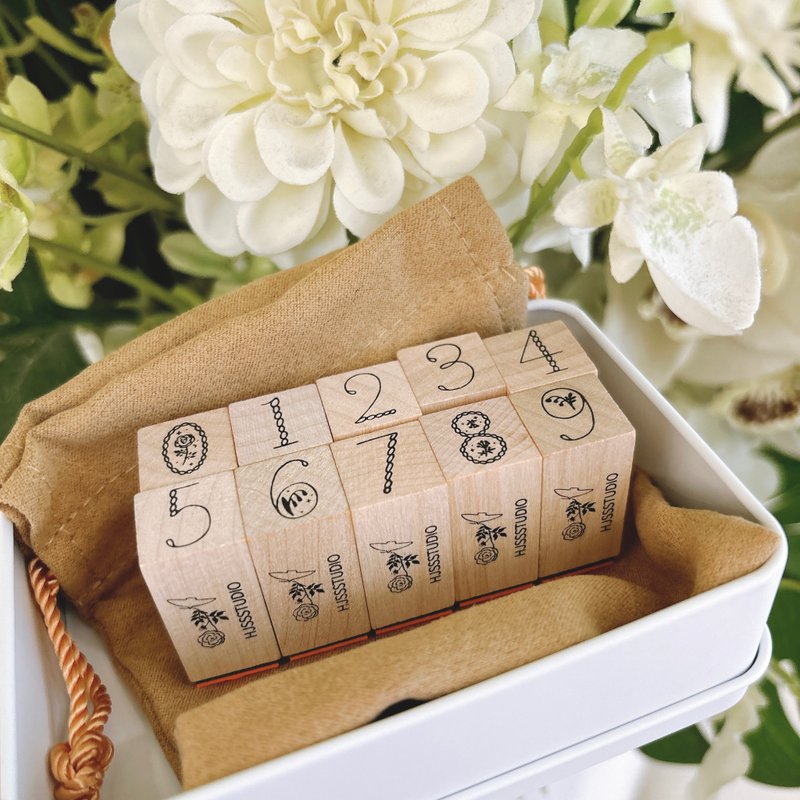 扭扭數字印章 印章套組 木製印章 1.5×1.5cm - 印章/印台 - 木头 多色