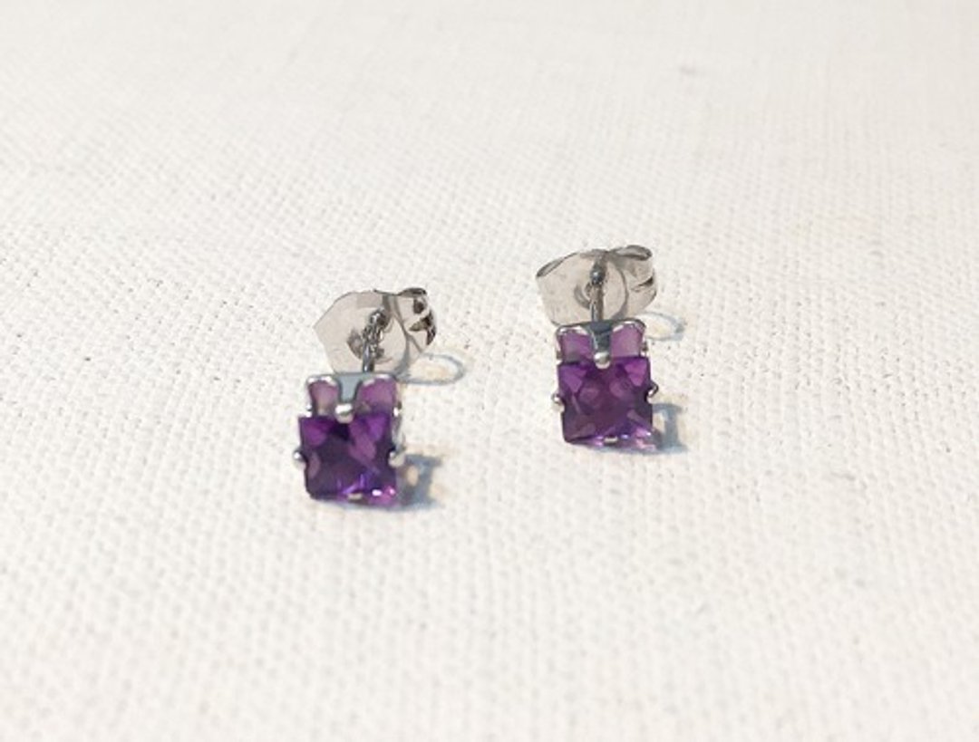 Amethyst Square Earrings - 耳环/耳夹 - 宝石 