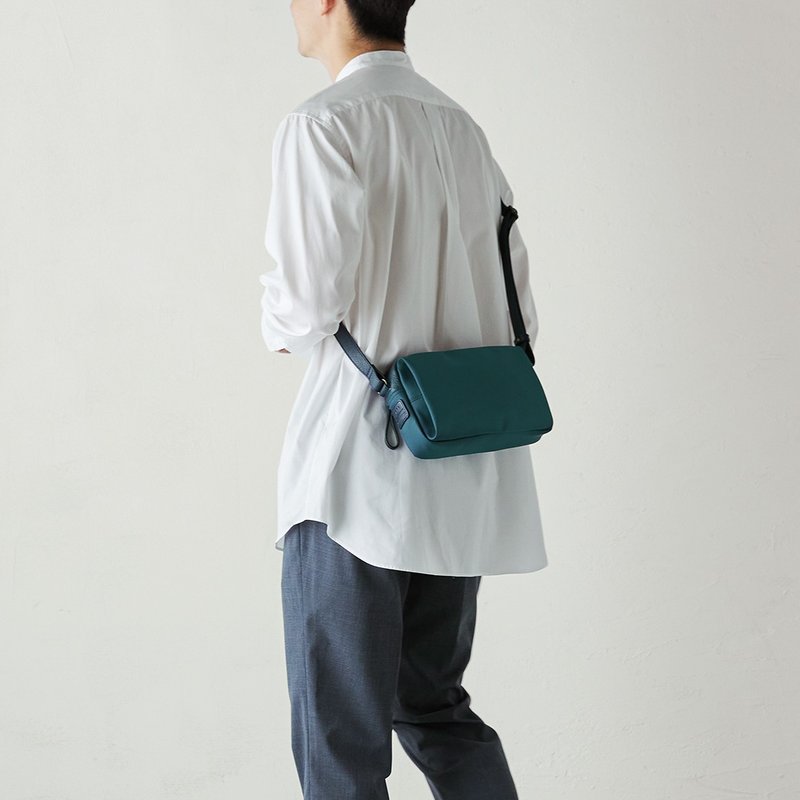 Blind Soccer 盲足肩背包-蓝色 - 侧背包/斜挎包 - 硅胶 蓝色