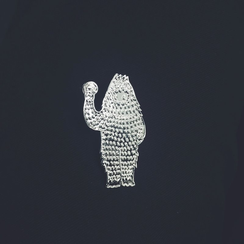 特别版 #15 天生银色的雪怪 别针/胸针/扣针 - 胸针 - 其他金属 灰色