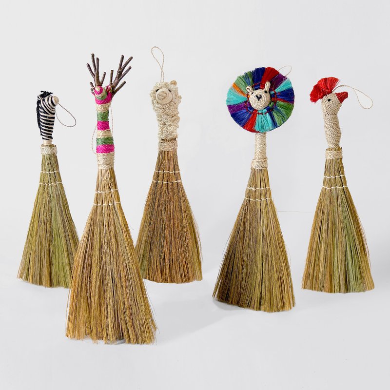 黄麻手编小扫把_狮子/鹿/公鸡/斑马/大羊驼_公平贸易 - 摆饰 - 棉．麻 多色