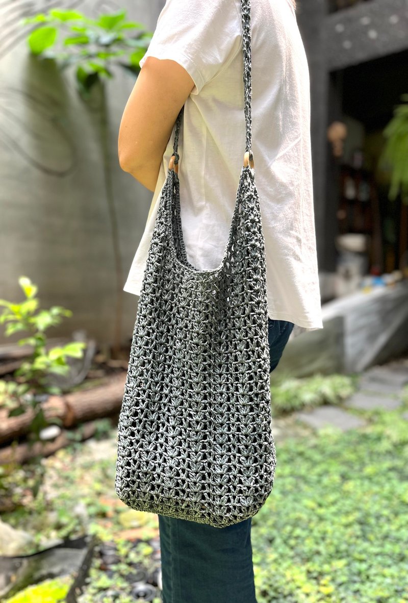 水洗单宁风拉菲草钩织 侧背袋 - 侧背包/斜挎包 - 环保材料 蓝色