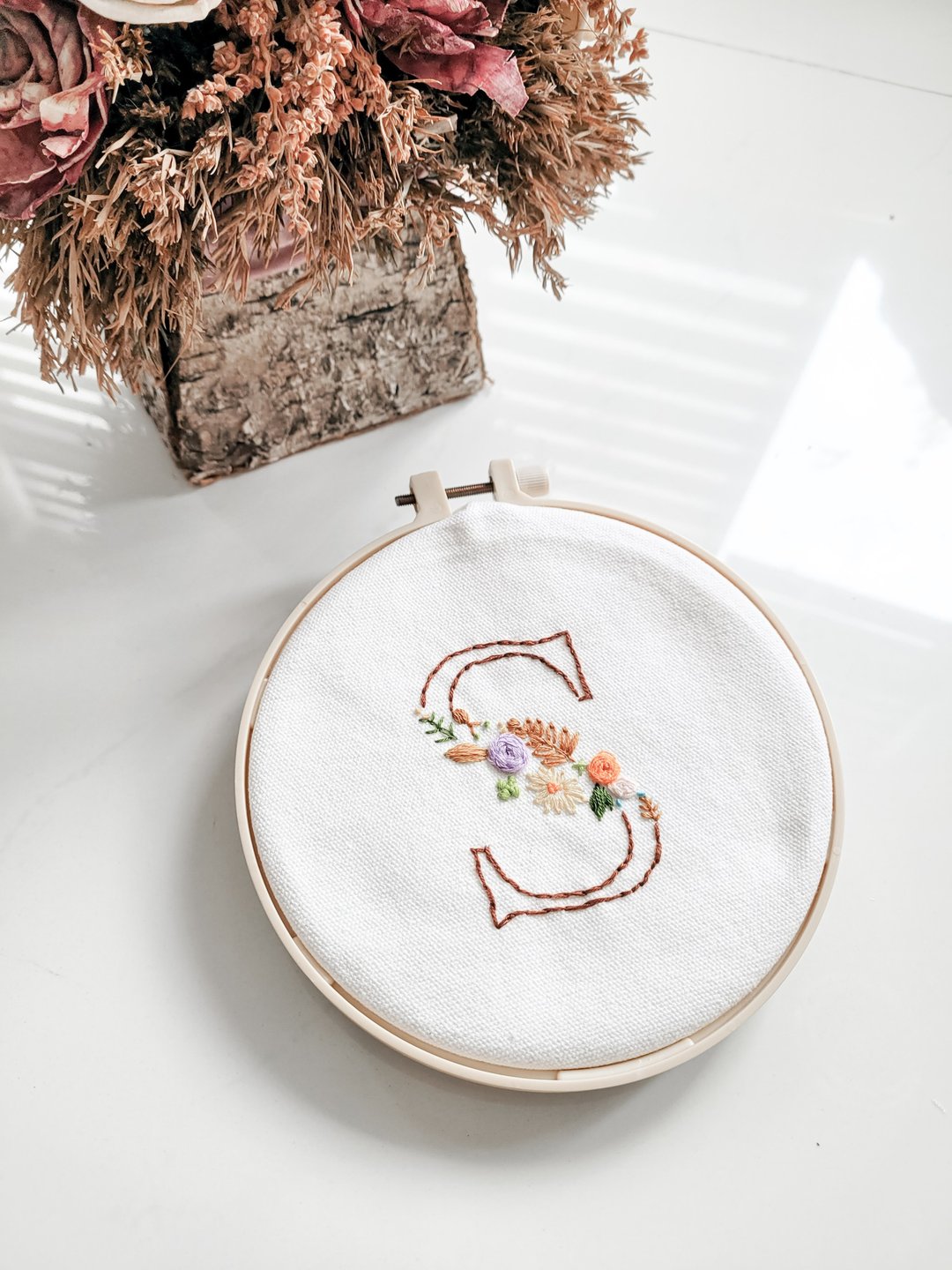 【定制】英文字母刺绣框 Embroidery Hoop - 摆饰 - 绣线 白色