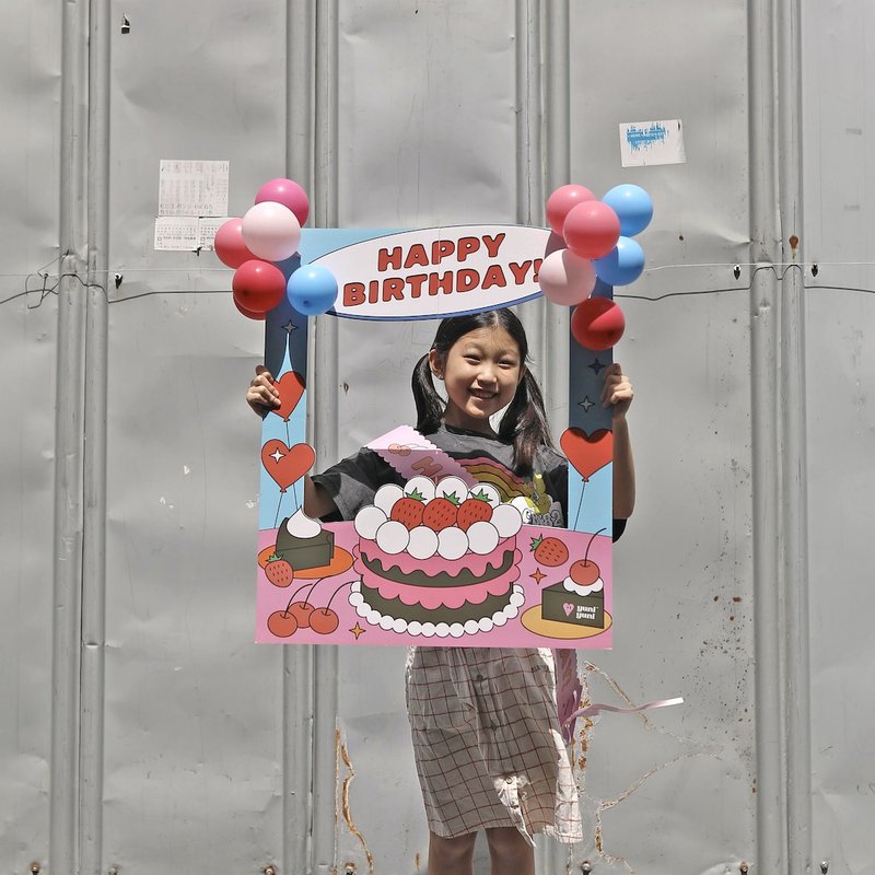 草莓 Bon Bon 相框套件 / 72 厘米 X 66 厘米 - 其他 - 纸 粉红色