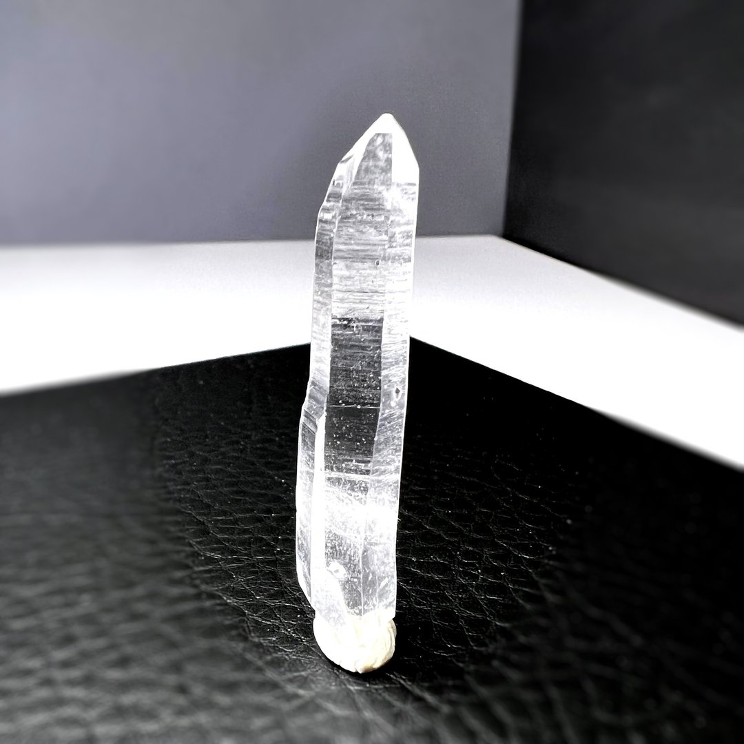 生长。原矿 一图一物 高频水晶 能量 I 雷姆利亚水晶 手术刀 I - 摆饰 - 水晶 白色