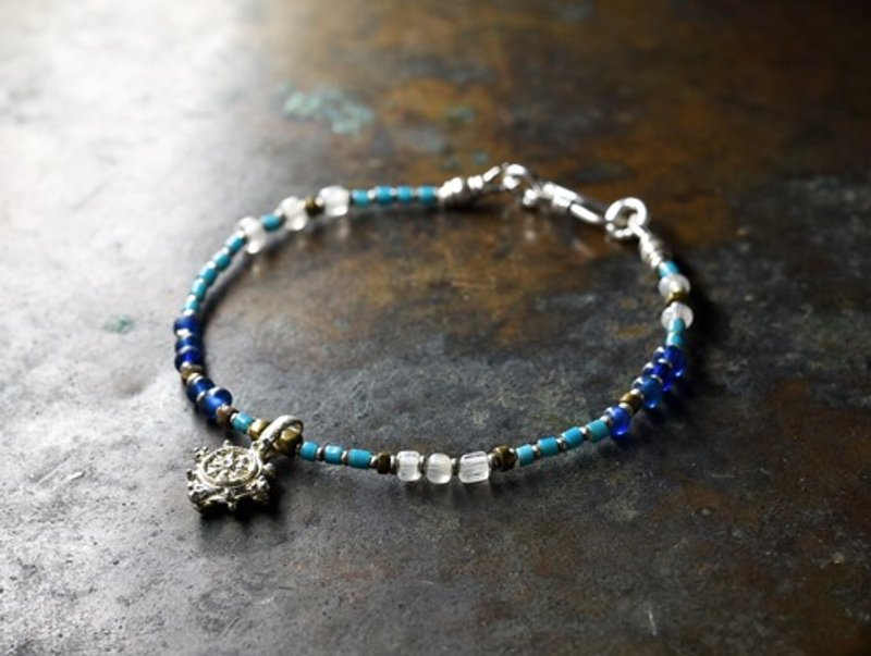 Delicate breath of Tibetan Silver markers and turquoise blue white hearts, blue antique beads, old orissa brass - 手链/手环 - 玻璃 蓝色