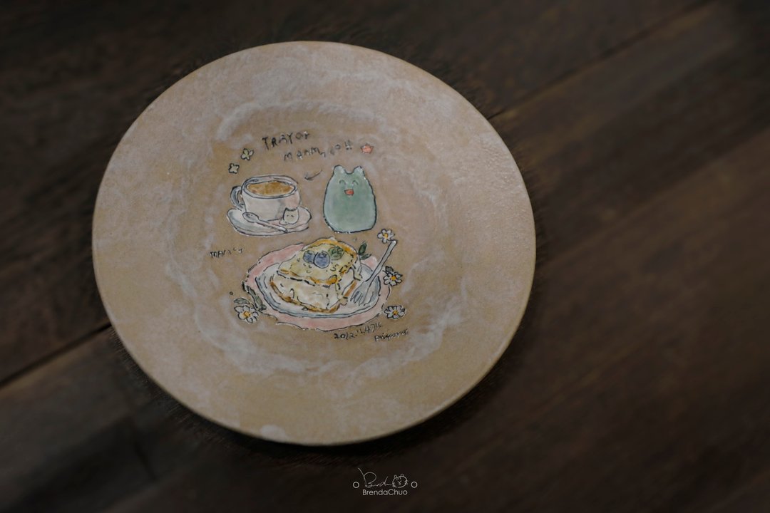 春郎陶-手绘甜点盘 | 片刻休息 19cm - 盘子/餐盘/盘架 - 陶 多色