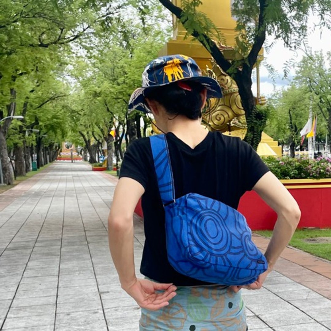 单肩包《太阳和月亮》月光浴_太阳 - 侧背包/斜挎包 - 棉．麻 