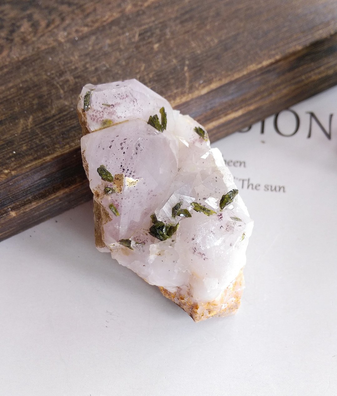 Quartz with lnclusions 绿帘石共生矿 花园水晶 天然矿石 原矿 - 摆饰 - 其他材质 