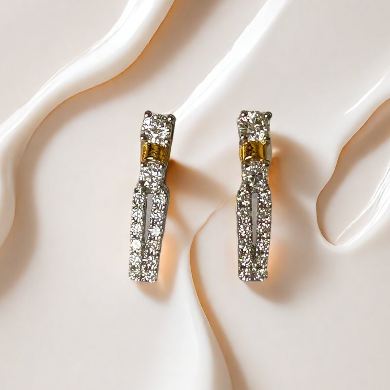 双色典雅钻石耳钉 - 耳环/耳夹 - 贵金属 白色