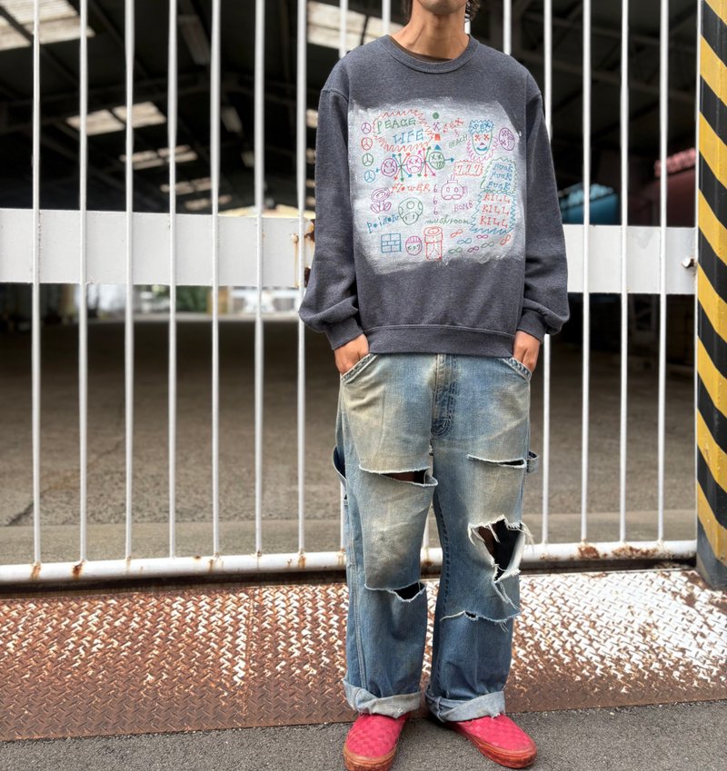 涂鸦大学T - 女装上衣 - 棉．麻 