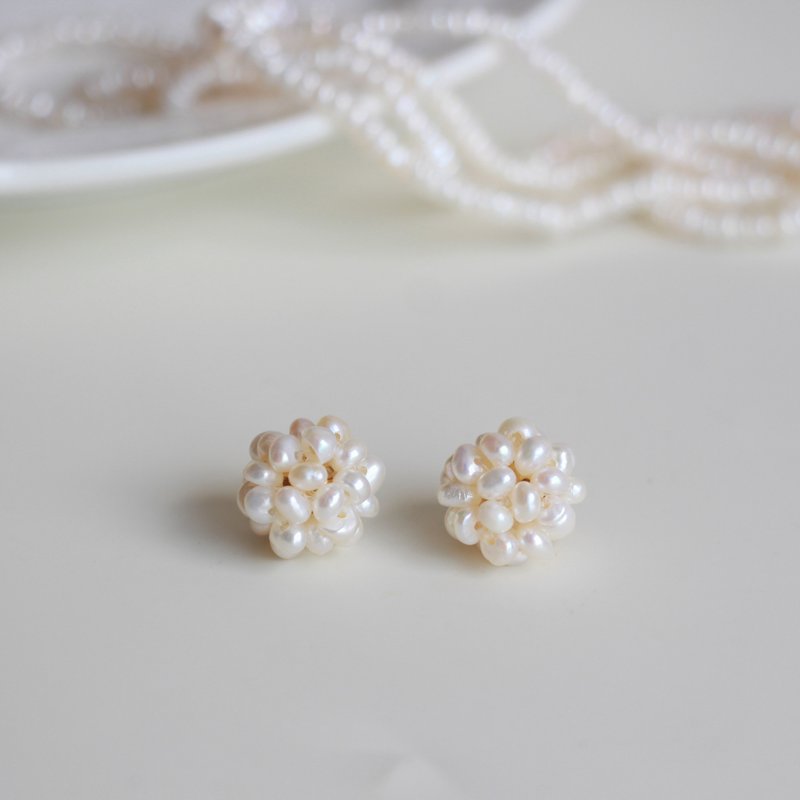 【奶油浆果】天然淡水珍珠 耳钉 耳环 快速出货 - 耳环/耳夹 - 珍珠 白色