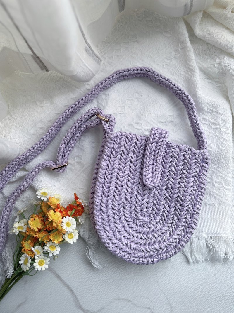 手工钩织Karina 斜孭小袋手袋单肩包香薰紫色针织鈎织编织手作斜 - 侧背包/斜挎包 - 棉．麻 紫色